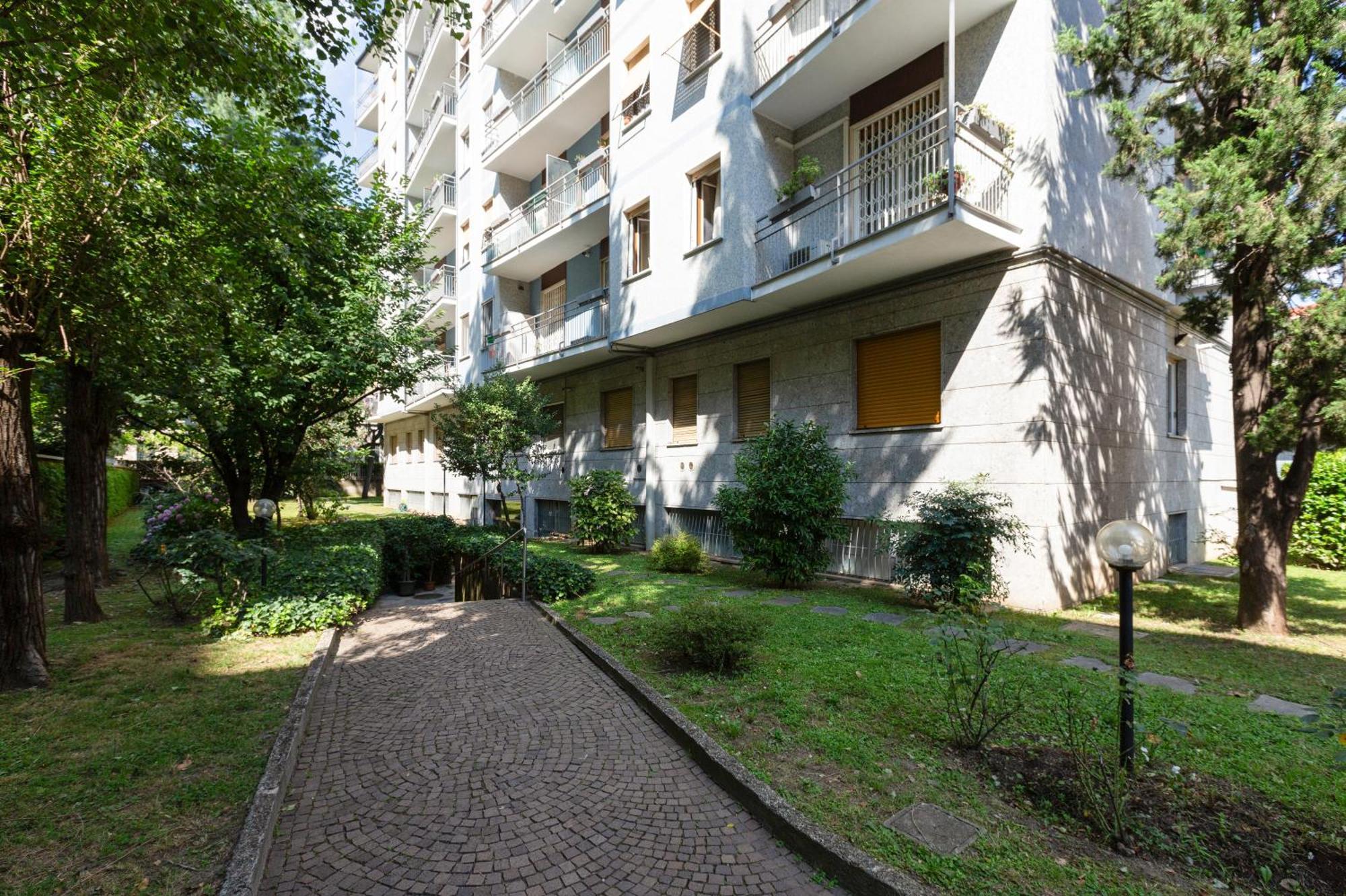 Ca' Granda M5 & Bicocca - Apartment With Parking ميلان المظهر الخارجي الصورة